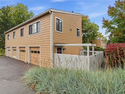 210 Wildflower Dr APT 4