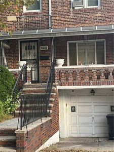 6633 Ovington Ct