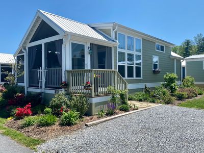 43 Skipping Stone Ln