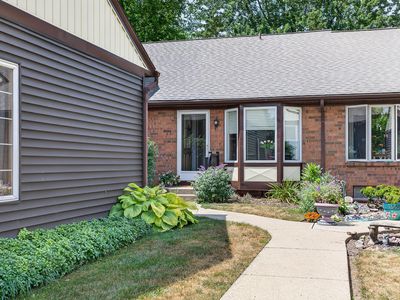 2277 Radcliff Cir SE