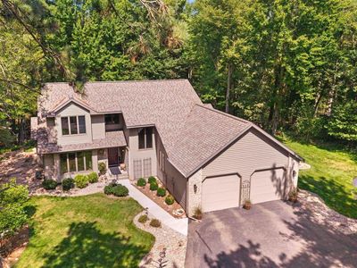 3811 NORTH VALLEY DRIVE