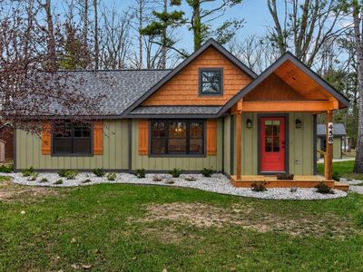 458 W Bear Lake Rd NE