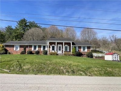 328 Lawndale Dr