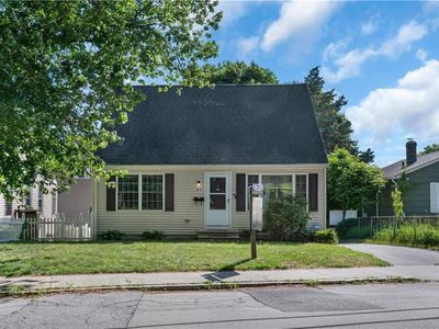 815 Elm St