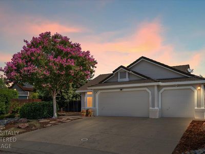 902 Calle Campana Ct