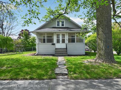 702 E Cavanaugh Rd