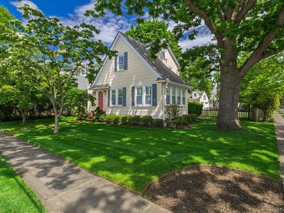 1 Schuyler Avenue