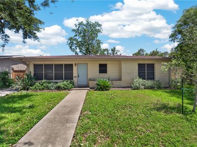 923 Grant Pl