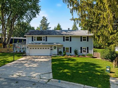 511 Saint Clare Ct
