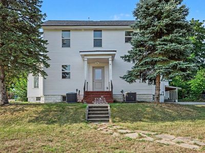 201 Monroe St