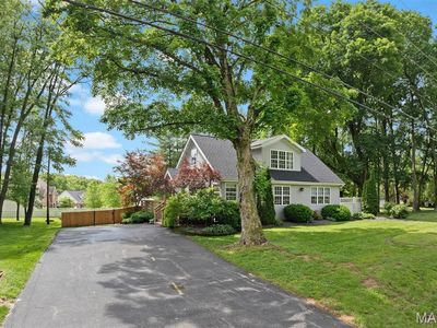 327 Glen Carbon Rd