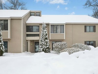 6 Thayer Pond Dr #11