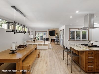 232 Meadow Ranch Dr