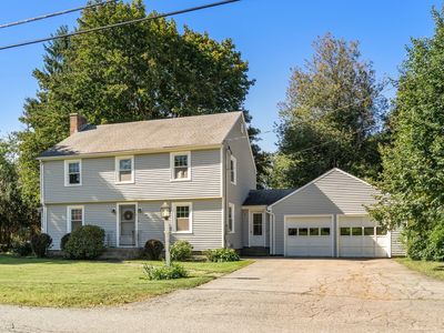 Property at 5 Lowell Ave, Holden, MA