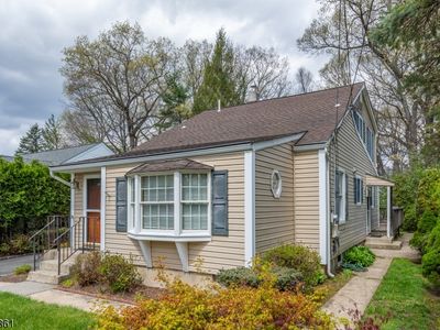 Property at 31 Iroquois Trl, Denville, NJ
