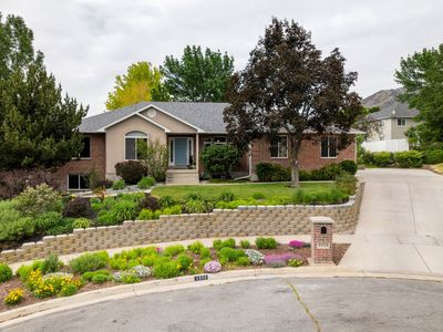 1533 Hayden Ct