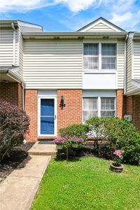 208 Meadowview Dr