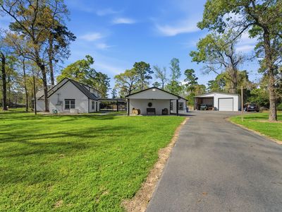 8526 Oakwood Dr