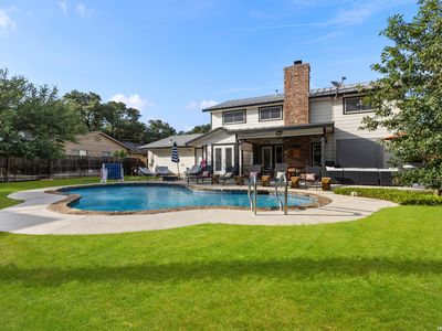 10807 Mount Ida