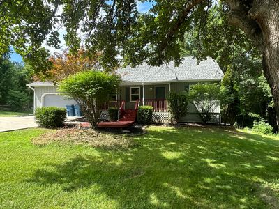 1605 E Melanie Court