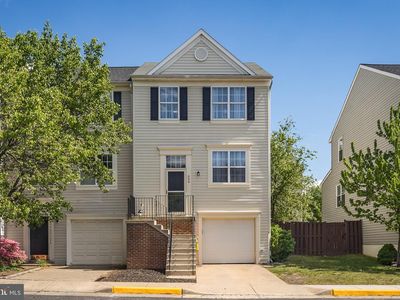 534 Kalmia Sq NE