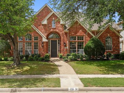 706 Graywood Ln
