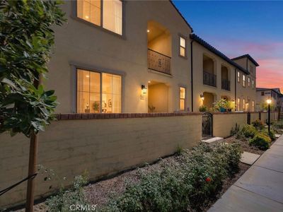 2845 E Berry Loop Privado Unit 33