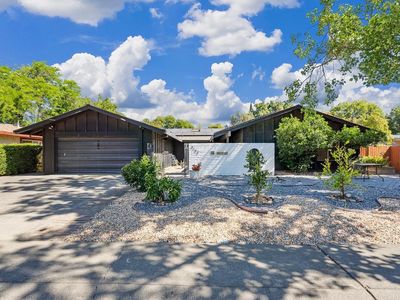 2107 Amador Ave