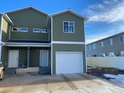 Property at 303 9th Ave NW, Sidney, MT