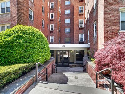 30 E Hartsdale Avenue #2A