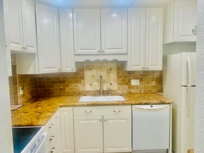 150 Lake Meryldr #247