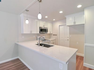 126 Woodview Ct
