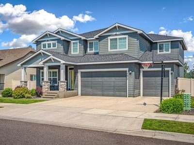 19875 E Riverwalk Ave