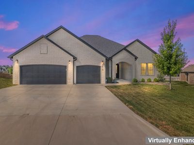 4818 E Silverado Road