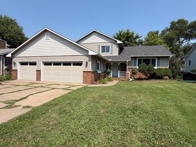 2137 Orchard Ln