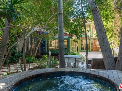 23441 Malibu Colony Rd