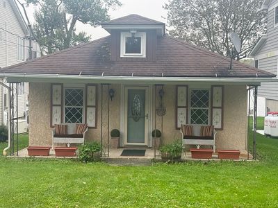 148 Sunset Ave