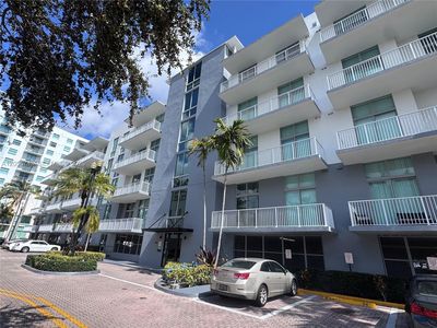 2100 Van Buren St APT 210