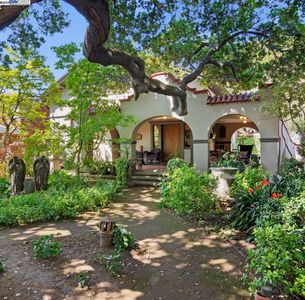 2045 Buena Vista Ave