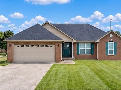Property at 245 Cloverleaf Cir, Killen, AL
