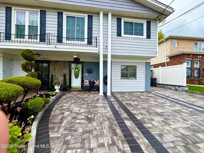 170 Merrill Ave