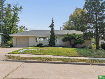 1714 Bowie Dr