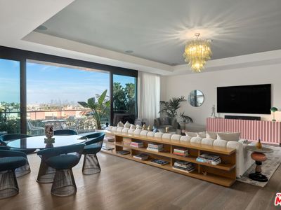 8420 Sunset Blvd #504