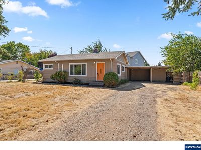2250 Devos St