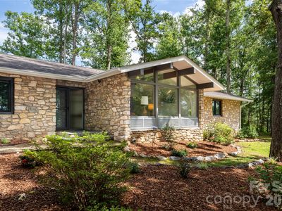 24 Amherst Rd