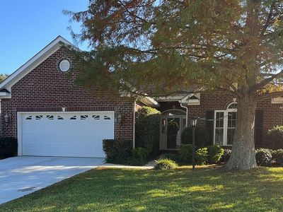 1137 Hillcrest Xing W