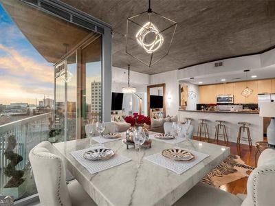 3324 Peachtree Rd NE Unit 902