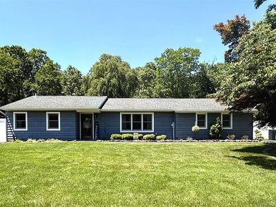 32 Henearly Drive