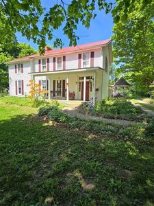 Property at 218 Mammoth Cave St, Cave City, KY