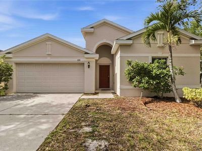 Property at 820 Parker Den Dr, Ruskin, FL